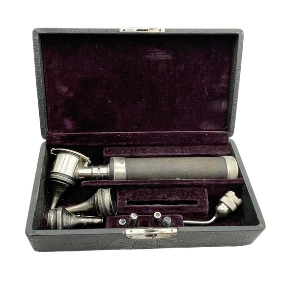 Welch Allyn Other Vintage 924 Welch Allyn Ophthalmoscope Otoscope W